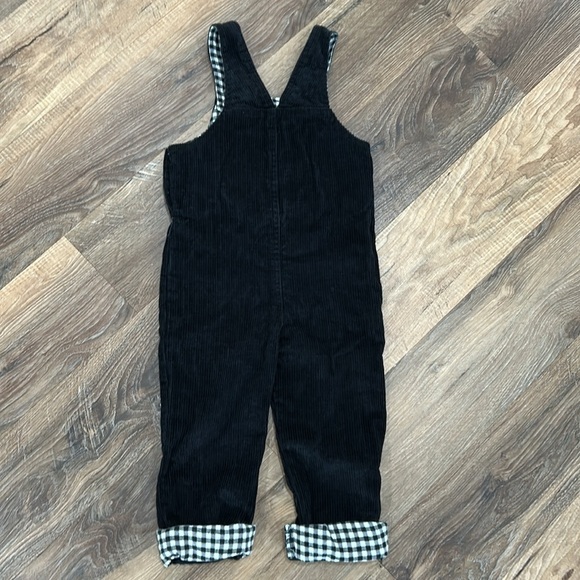 Mudpie 100% Cotton Black Corduroy Red Truck Christmas Overalls Toddler Size 2T - Picture 7 of 10